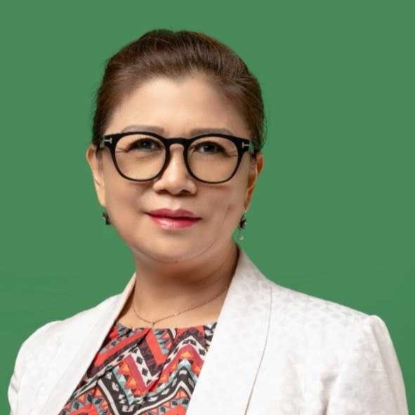 Dr. dr. Theresia Isye Mogi, Sp.K.F.R., K.R. (K), S.H, M.Kes